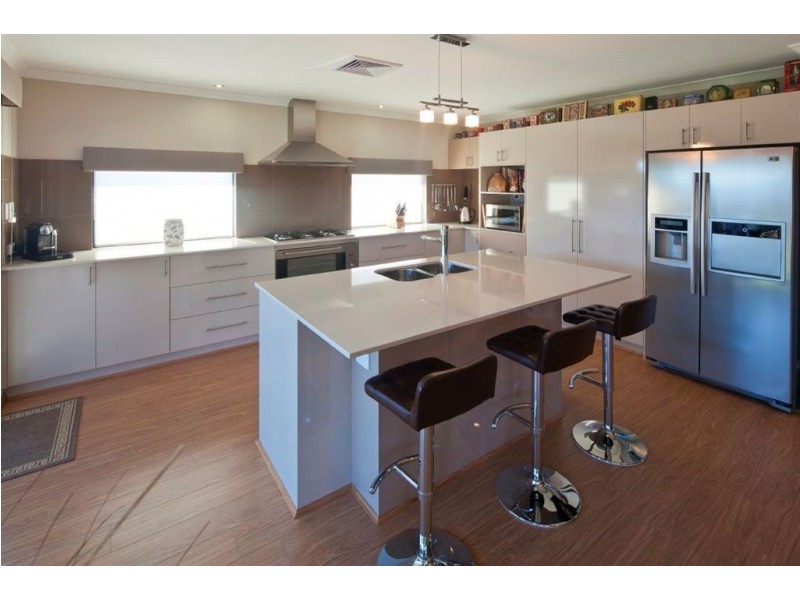 36 Sadler Circuit, Australind WA 6233