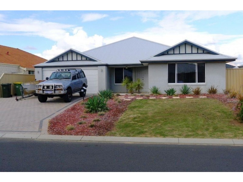 14 Maalak Turn, Dalyellup WA 6230