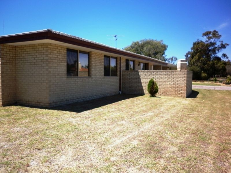 4B Garfield Drive, Australind WA 6233