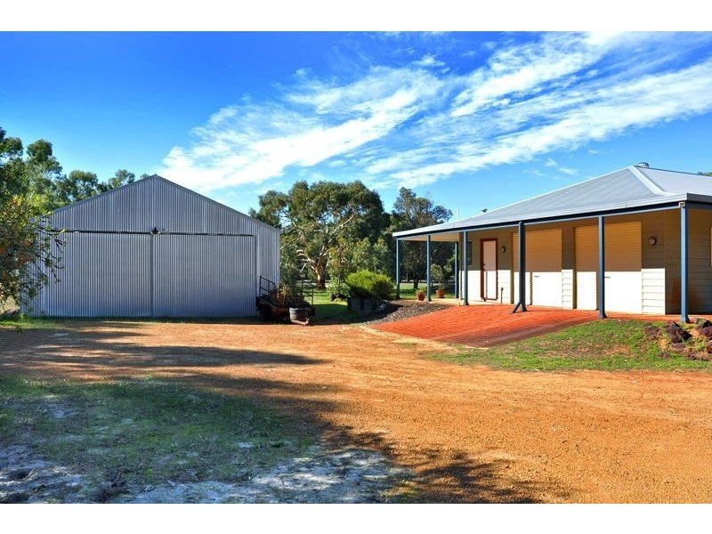 14 Peppermint Court, North Boyanup WA 6237