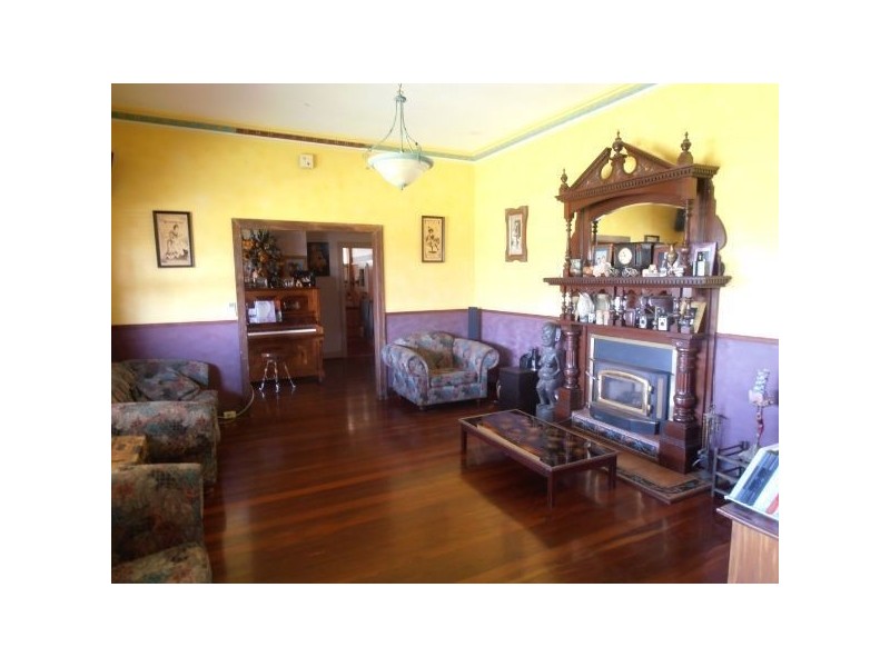 6 Beach Road, Bunbury WA 6230