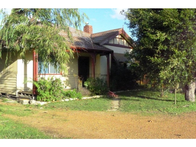 5 Ecclestone Street, South Bunbury WA 6230