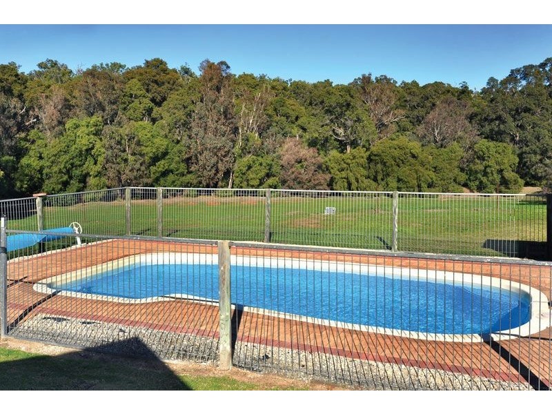 2/176 Armstrong Road, Boyanup WA 6237