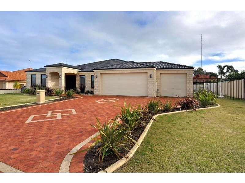 17 Isandra Bend, Glen Iris WA 6230