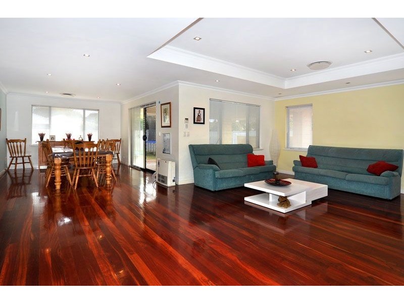 17 Isandra Bend, Glen Iris WA 6230