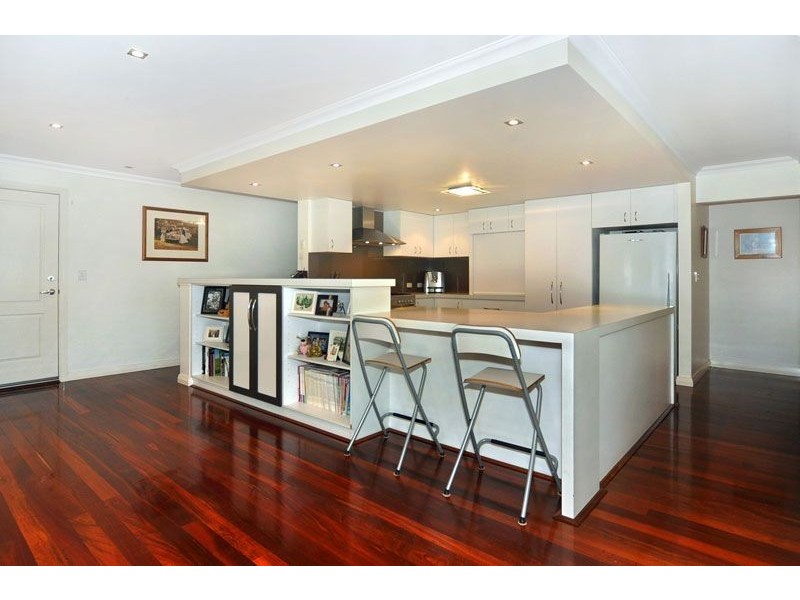 17 Isandra Bend, Glen Iris WA 6230