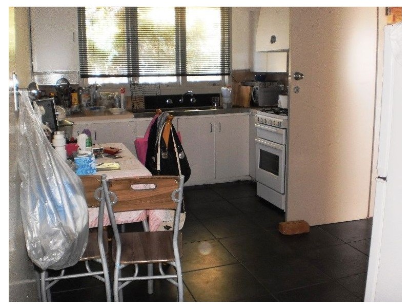 8 Vixen Street, Withers WA 6230