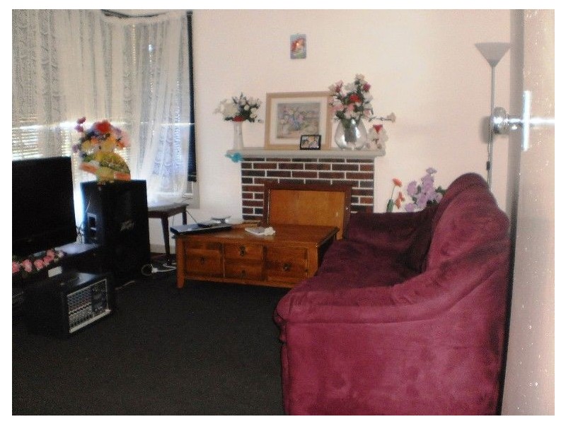 8 Vixen Street, Withers WA 6230