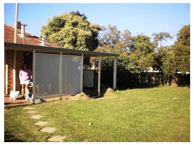 8 Vixen Street, Withers WA 6230