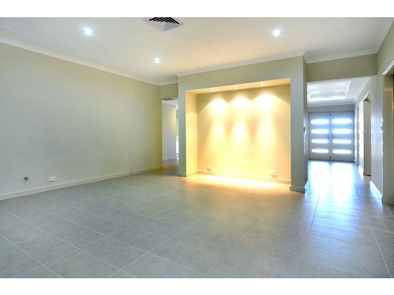 95 The Boulevard, Australind WA 6233