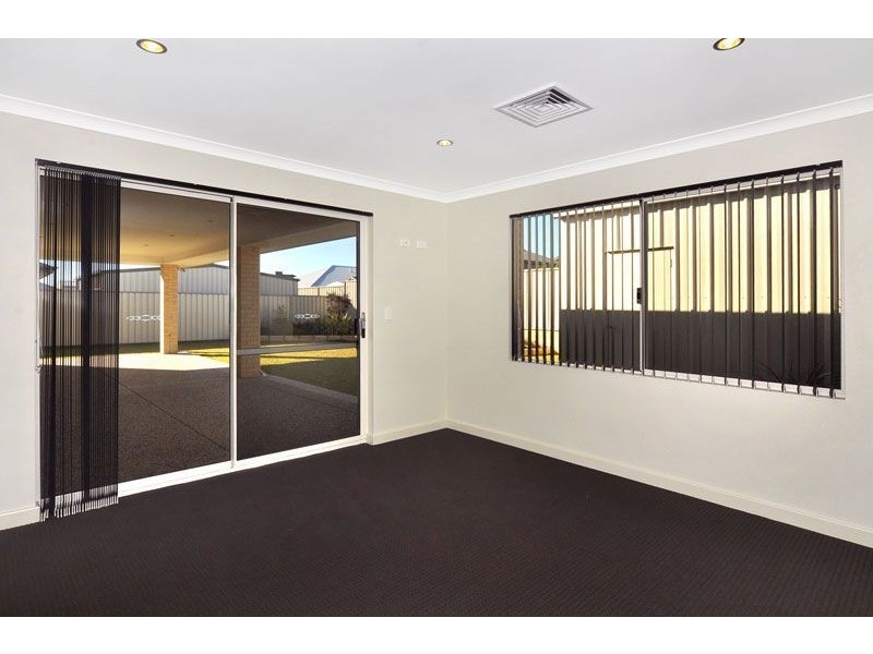 95 The Boulevard, Australind WA 6233