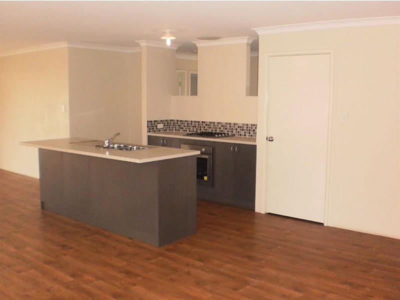 3 Oxley Pass, Dalyellup WA 6230