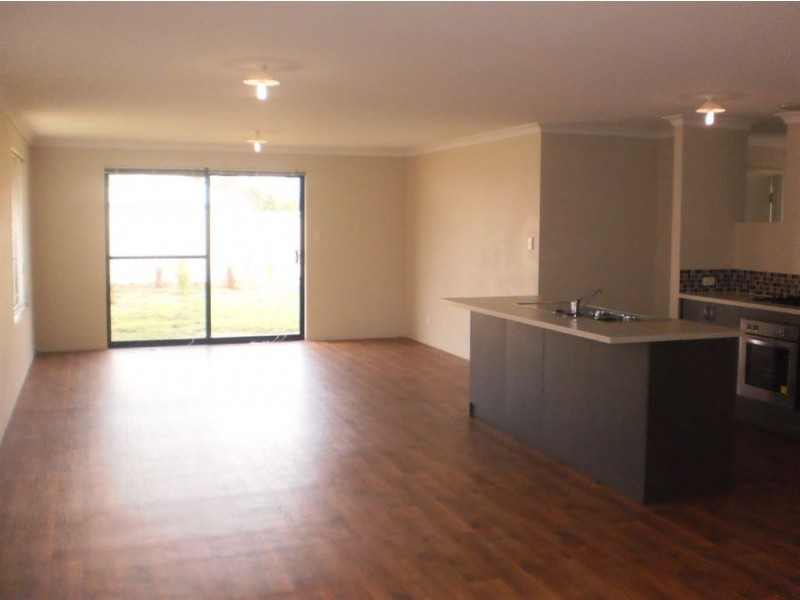 3 Oxley Pass, Dalyellup WA 6230