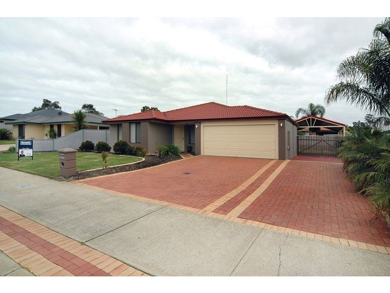 96 Somerville Drive, College Grove WA 6230