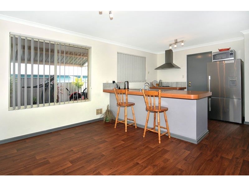 96 Somerville Drive, College Grove WA 6230