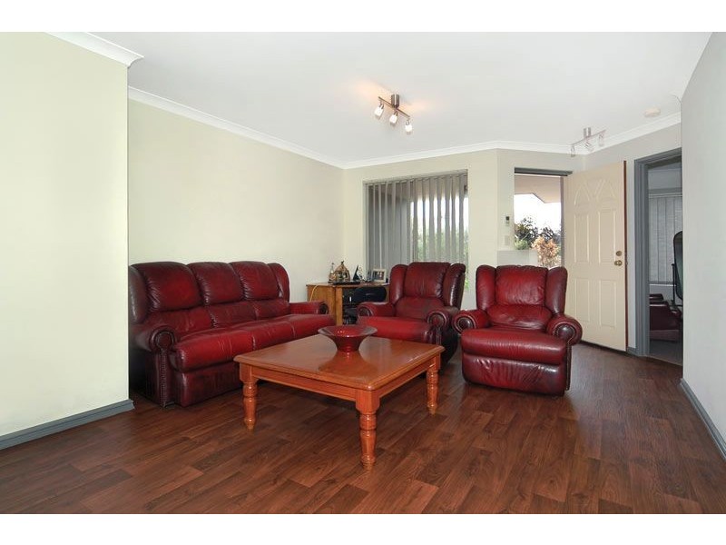 96 Somerville Drive, College Grove WA 6230