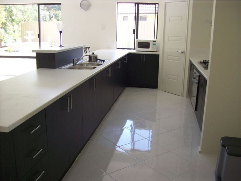 15 Butcherbird Court, Eaton WA 6232