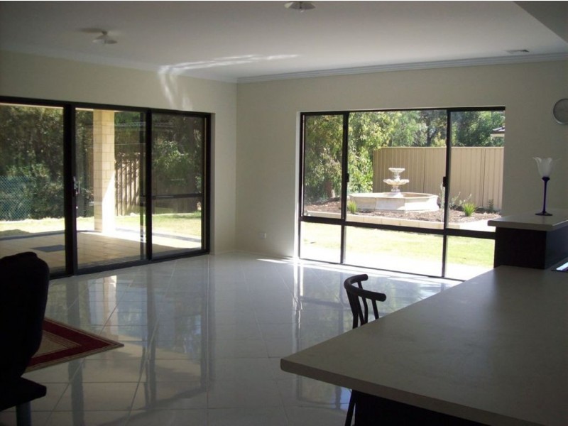 15 Butcherbird Court, Eaton WA 6232