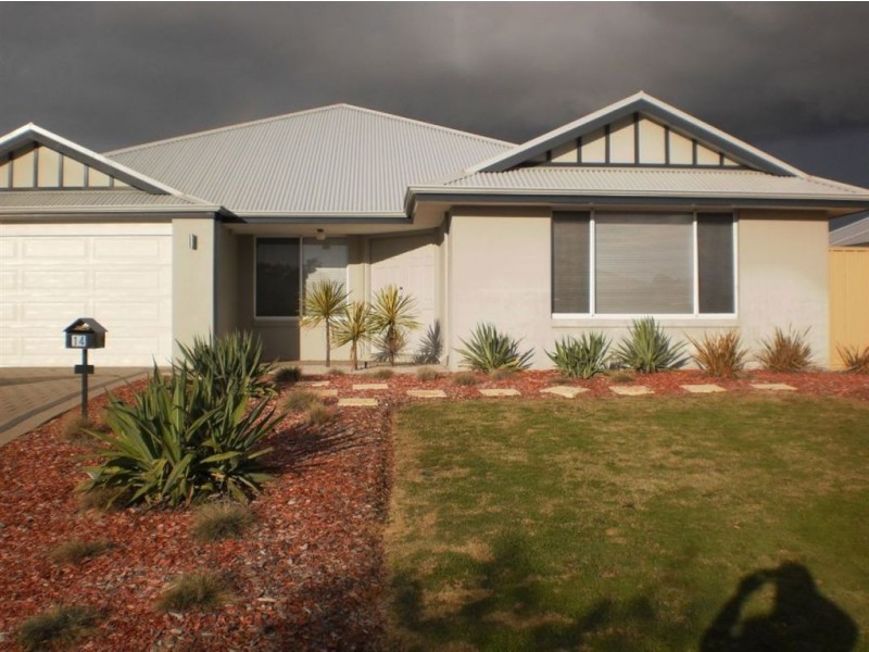 14 Maalak Turn, Dalyellup WA 6230