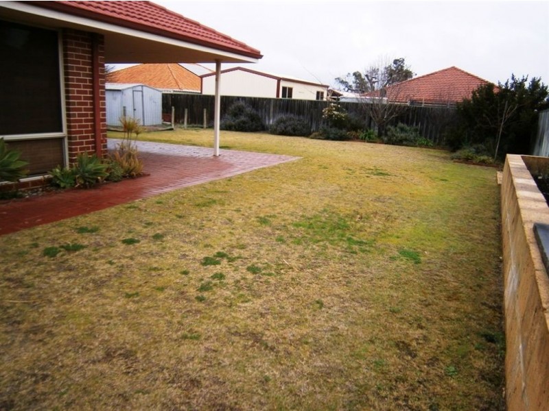 31 Glenfield Drive, Australind WA 6233