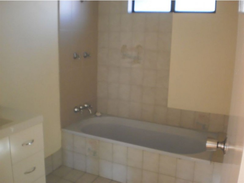 58 Pearce Road, Australind WA 6233