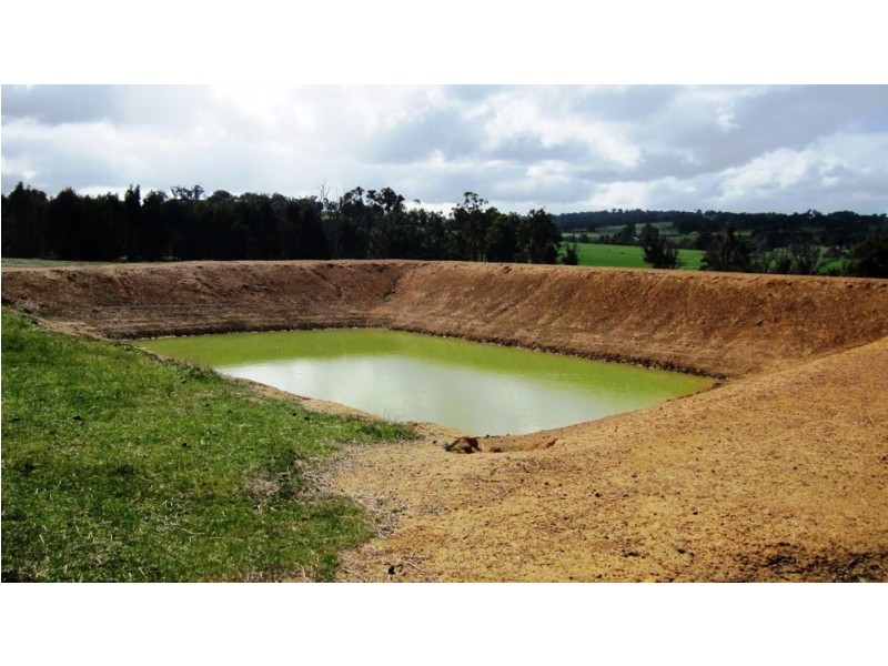 11 Darkan Road, Darkan WA 6392