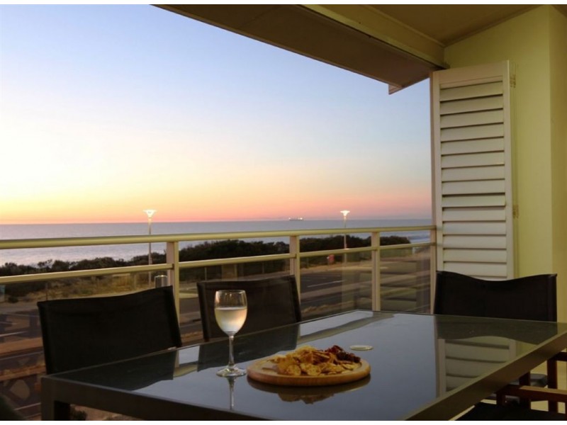 3/99 Ocean Drive, Bunbury WA 6230