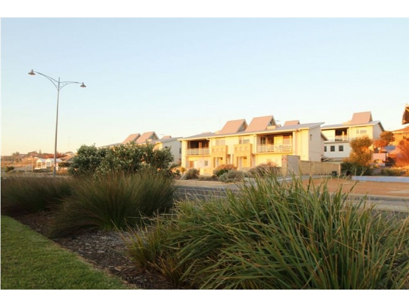 3/99 Ocean Drive, Bunbury WA 6230