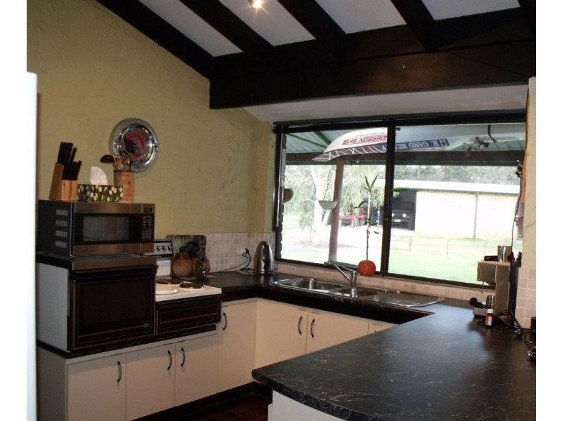 5 Stonesfield Court, Dardanup West WA 6236