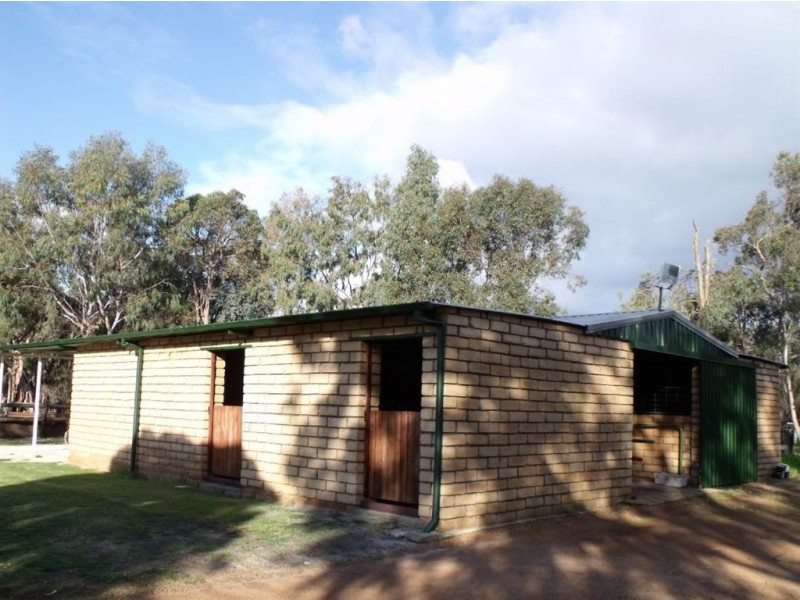 5 Stonesfield Court, Dardanup West WA 6236