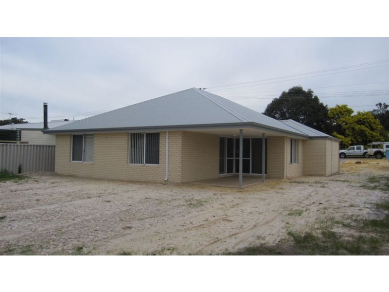 74 Porter Street, Collie WA 6225