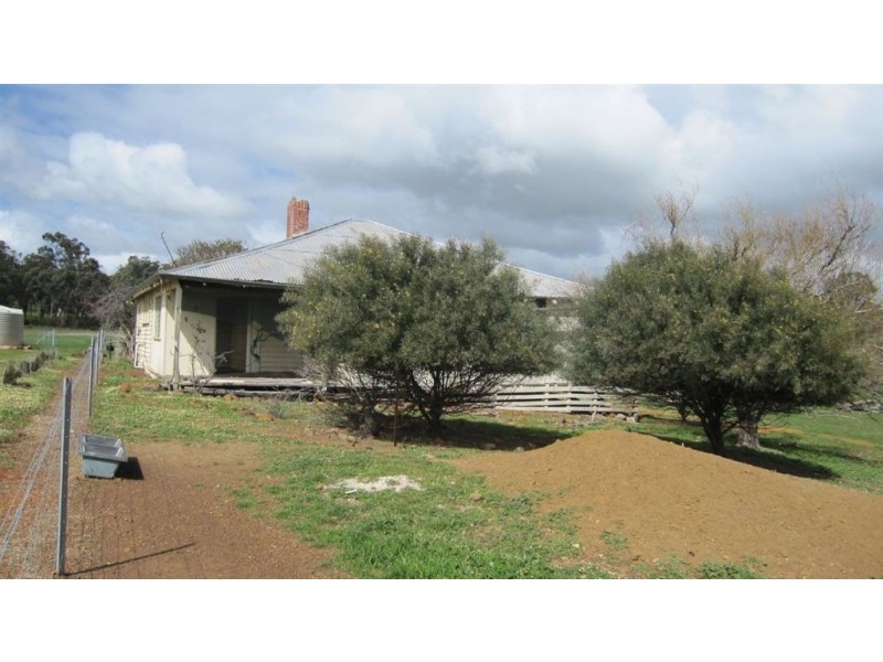 138 Coalfields Road, Collie WA 6225