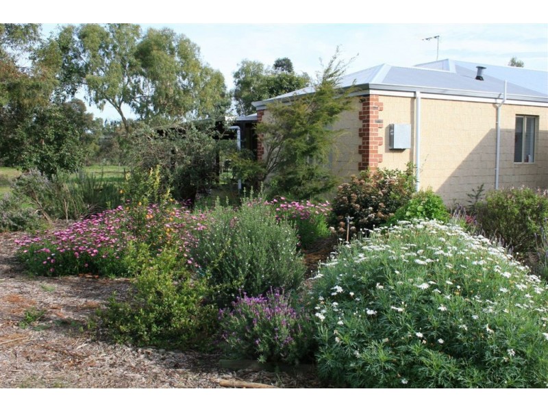 11 Slattery Way, Dardanup West WA 6236