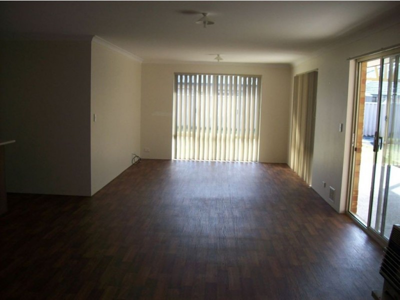 25 Claymore Loop, Dalyellup WA 6230