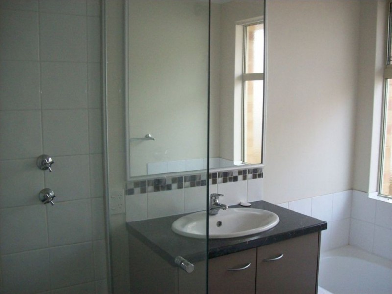 25 Claymore Loop, Dalyellup WA 6230