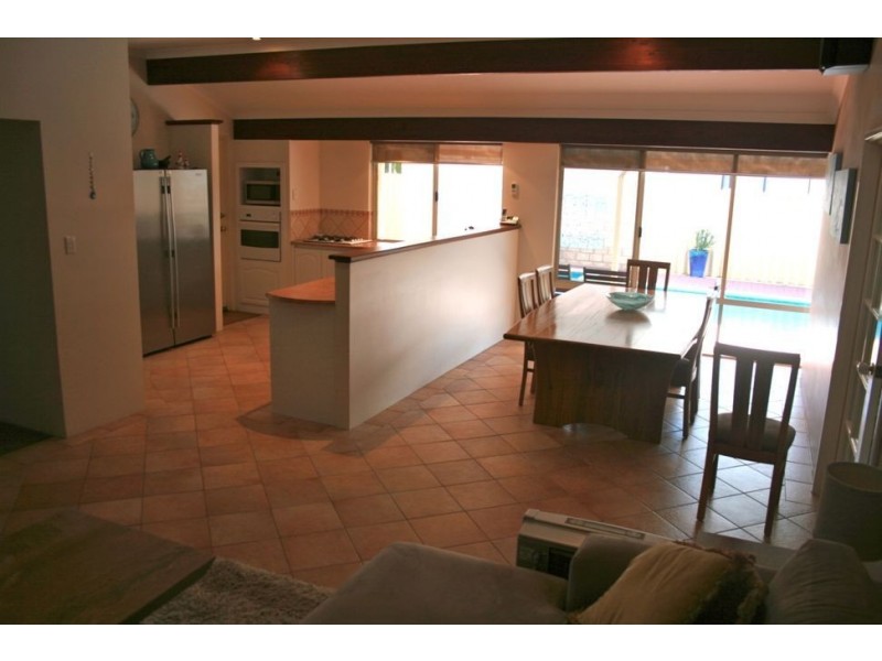 33 Pickworth Retreat, Pelican Point WA 6230