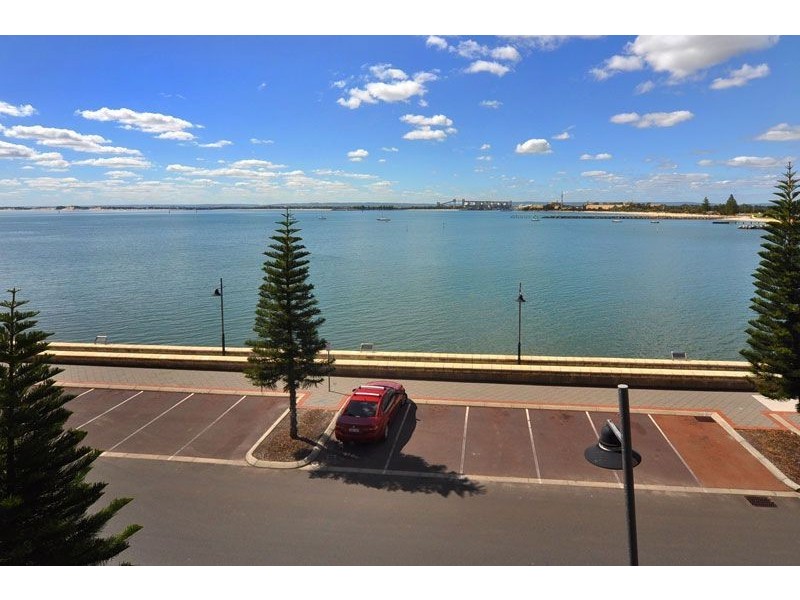 39/24 Bonnefoi Blvd, Bunbury WA 6230