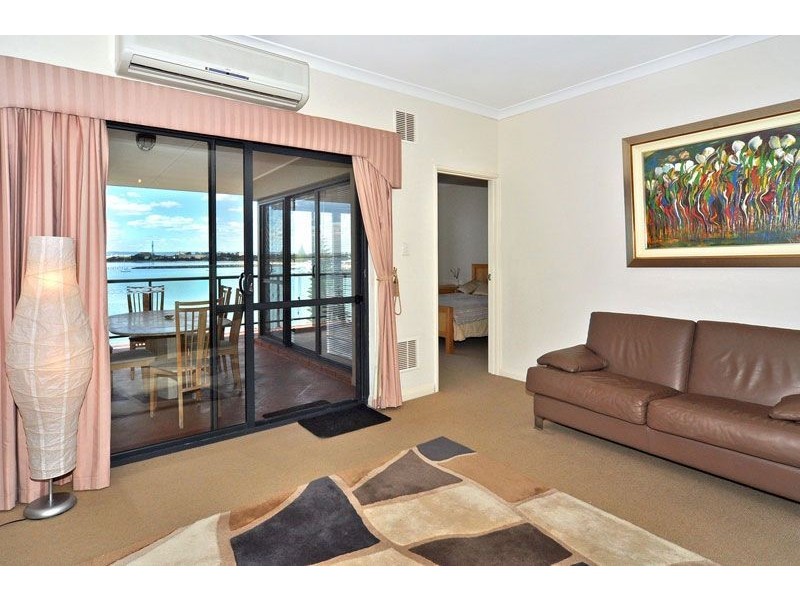 39/24 Bonnefoi Blvd, Bunbury WA 6230