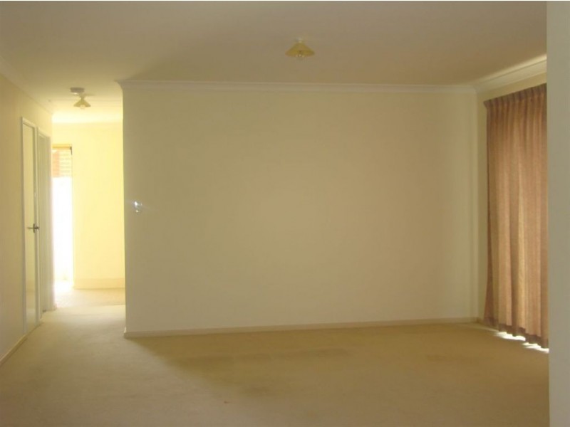 14/4 Cambrose Street, Australind WA 6233