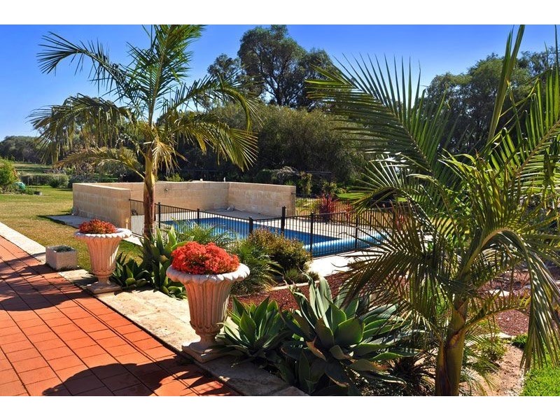 20 Chislehurst Avenue, Stratham WA 6237