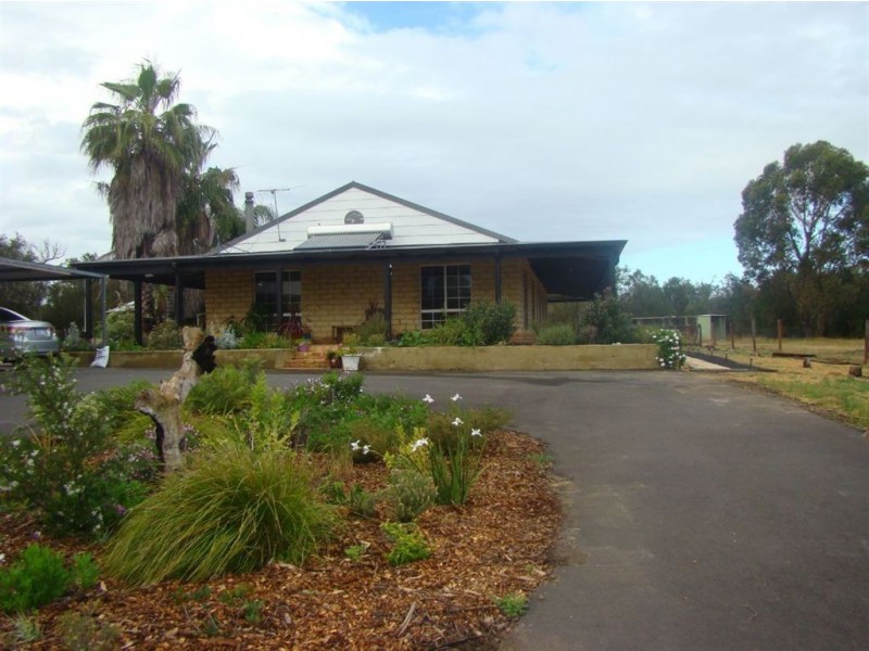 121 Hayclif Avenue, North Boyanup WA 6237