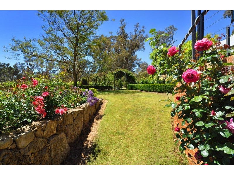 28 Mangles Road, Stirling Estate WA 6271