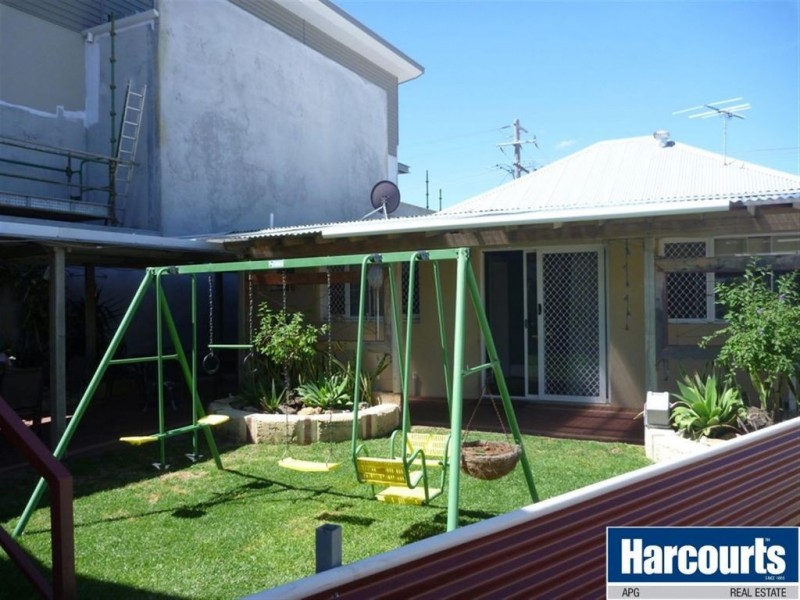 28 Zoe Street, Bunbury WA 6230