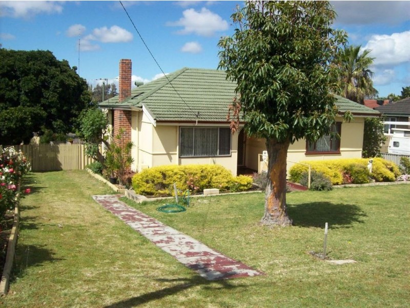 53 Hands Avenue, Carey Park WA 6230