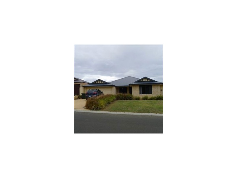18 Nottingham Entrance, Dalyellup WA 6230