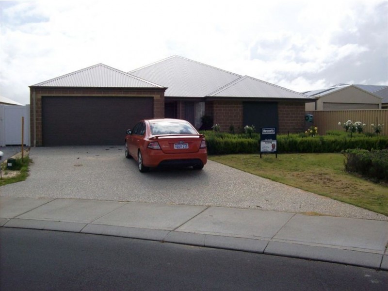 7 Kooyar Bend, Dalyellup WA 6230
