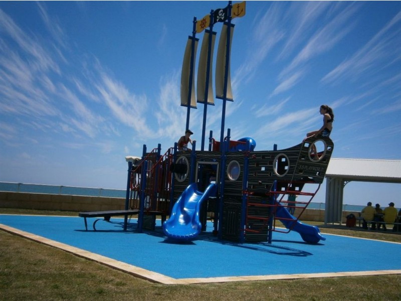 33 Iluka Road, Binningup WA 6233