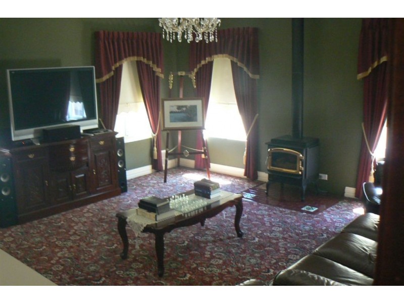 2 Pimelia Road, Glen Iris WA 6230