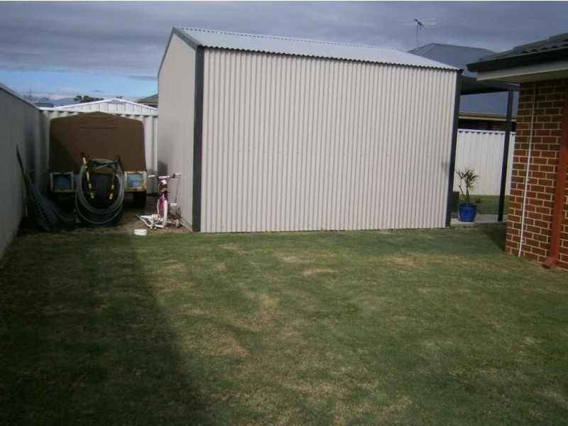 11 Kowari Way, Australind WA 6233
