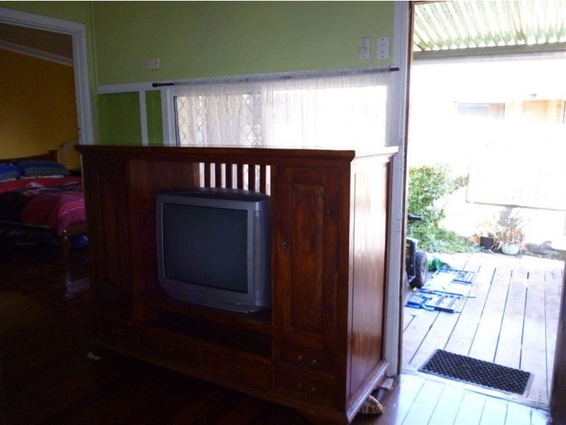 5 Ecclestone Street, Bunbury WA 6230